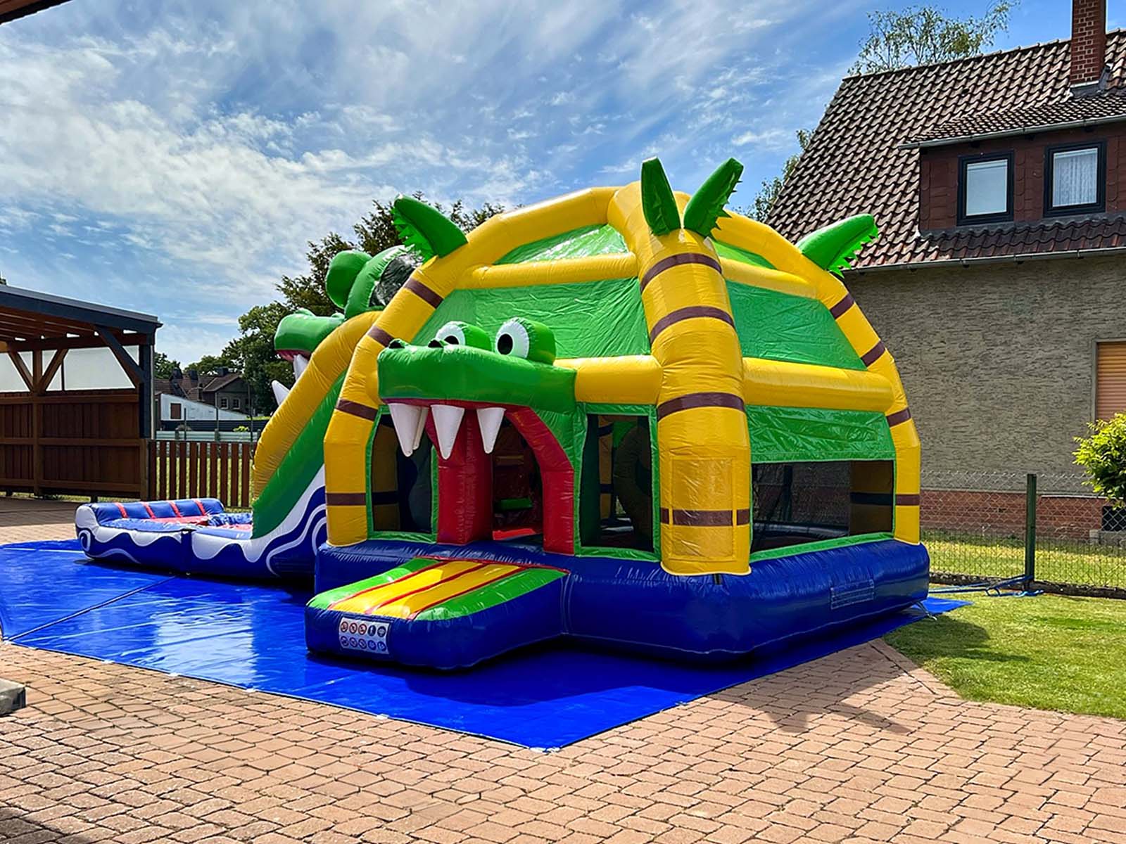 Hüpfburg Krokodil – Ansicht 1